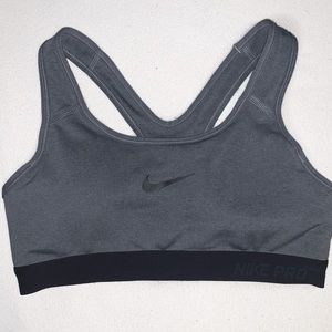 Nike Pro Sports Bra
